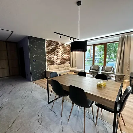 Appartement Family W Czeladzi, Fv, 8km Do Katowic Czeladź